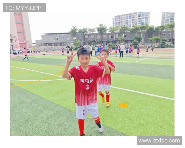 广州足球队实力分析与未来发展展望聚焦足球的魅力与挑战 广州足球队实力分析与未来发展展望聚焦足球的魅力与挑战