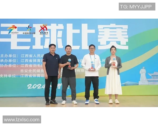 重庆羽毛球队在全国羽毛球状态排行榜中荣获第六名展现出强劲实力与潜力 重庆羽毛球队在全国羽毛球状态排行榜中荣获第六名展现出强劲实力与潜力